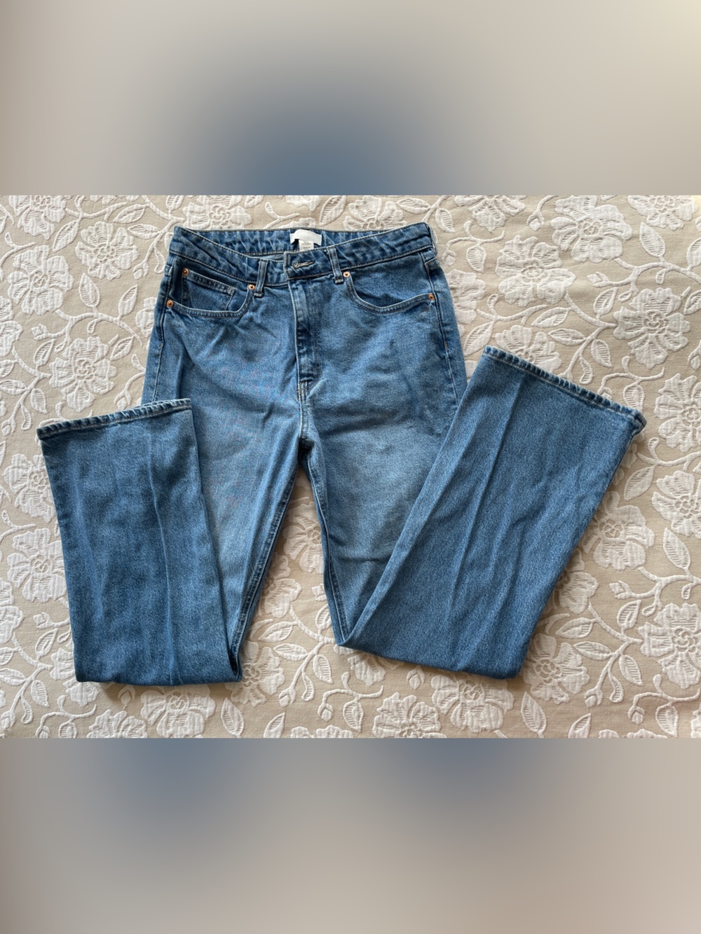 H&M Women's Straight-Leg Jeans in Mid Blue